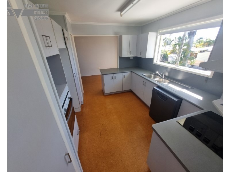 23 Bottletree Ave, Blackwater QLD 4717