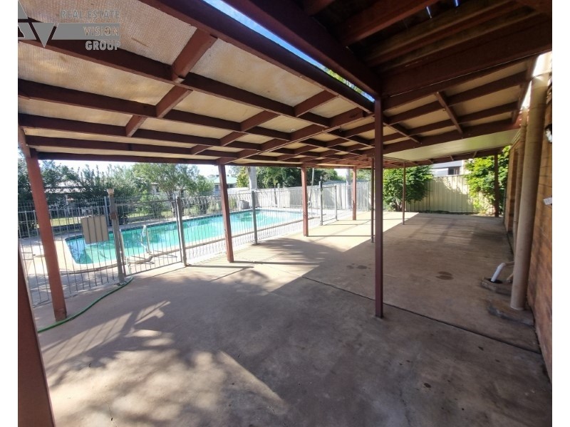 23 Bottletree Ave, Blackwater QLD 4717