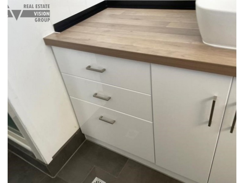 23 Bottletree Ave, Blackwater QLD 4717