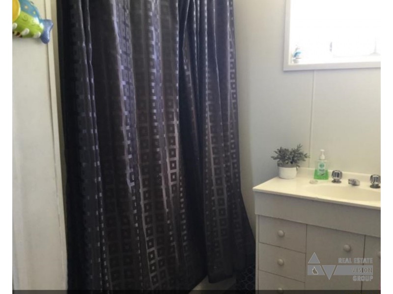 18 Fern Street, Blackwater QLD 4717