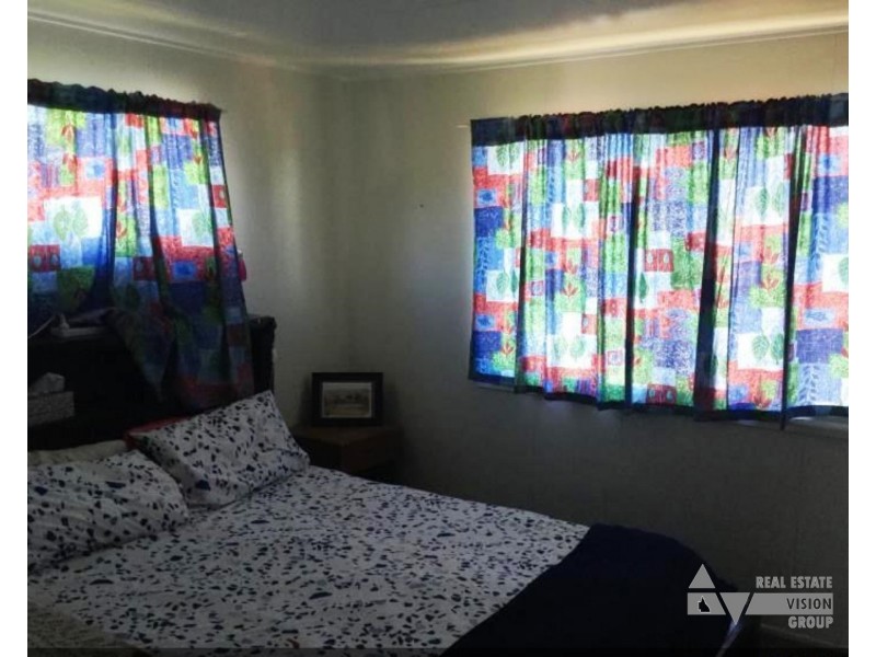 18 Fern Street, Blackwater QLD 4717