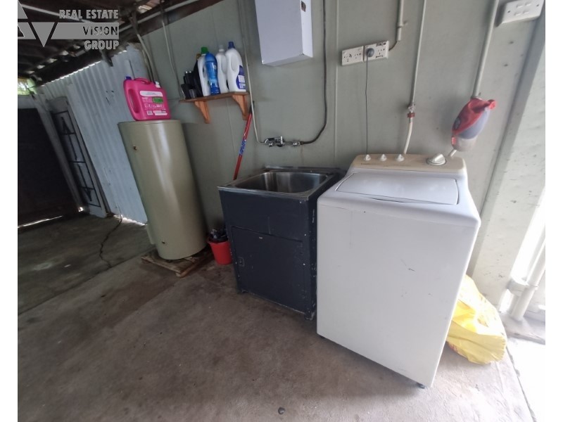 18 Fern Street, Blackwater QLD 4717