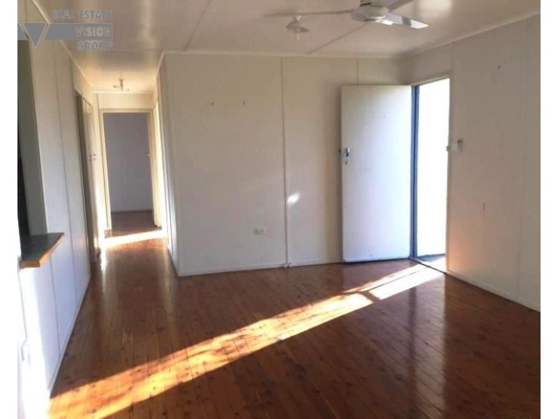 11 Columba Street, Blackwater QLD 4717