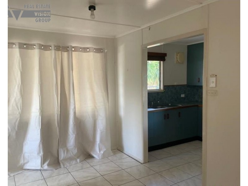 11 Columba Street, Blackwater QLD 4717