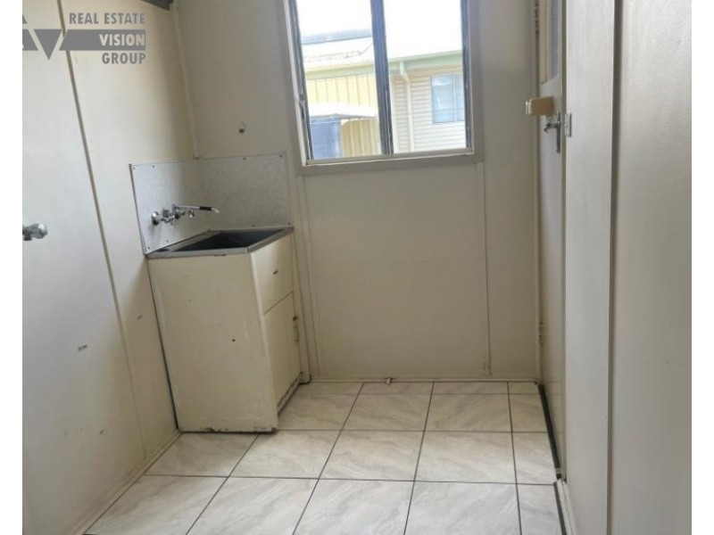 11 Columba Street, Blackwater QLD 4717