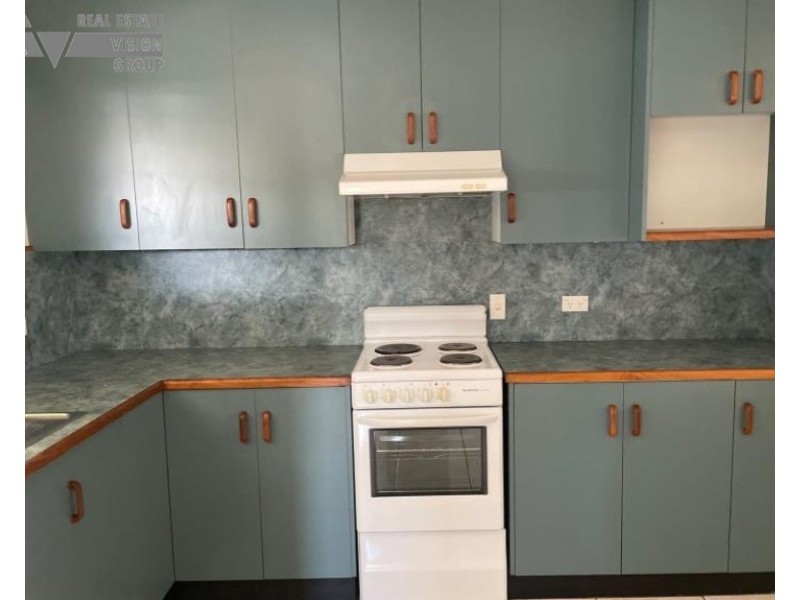 11 Columba Street, Blackwater QLD 4717