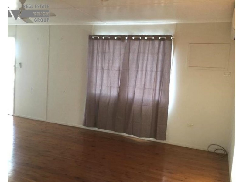 11 Columba Street, Blackwater QLD 4717