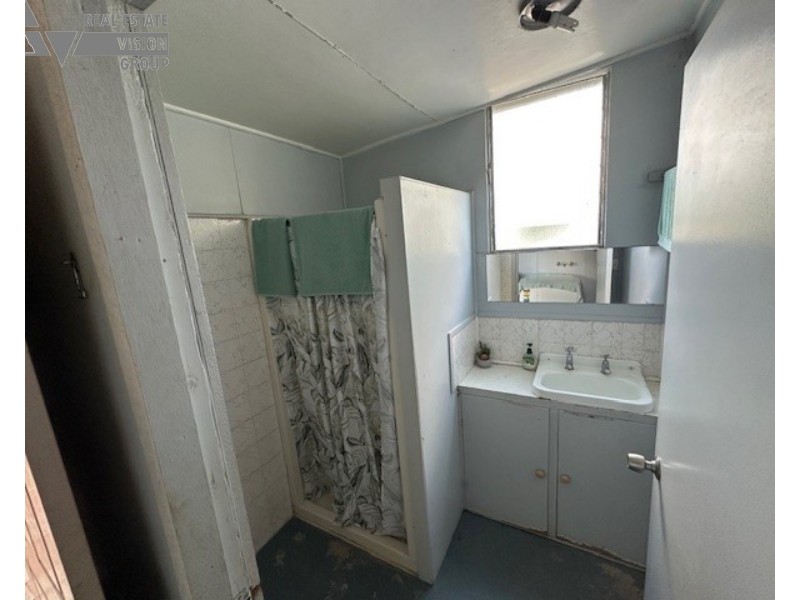 26 Willoughby Street, Willows QLD 4702