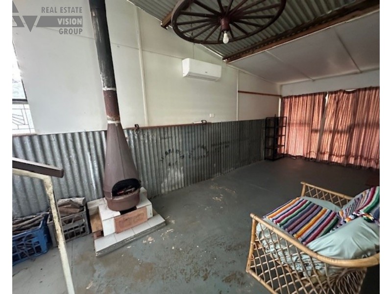 26 Willoughby Street, Willows QLD 4702