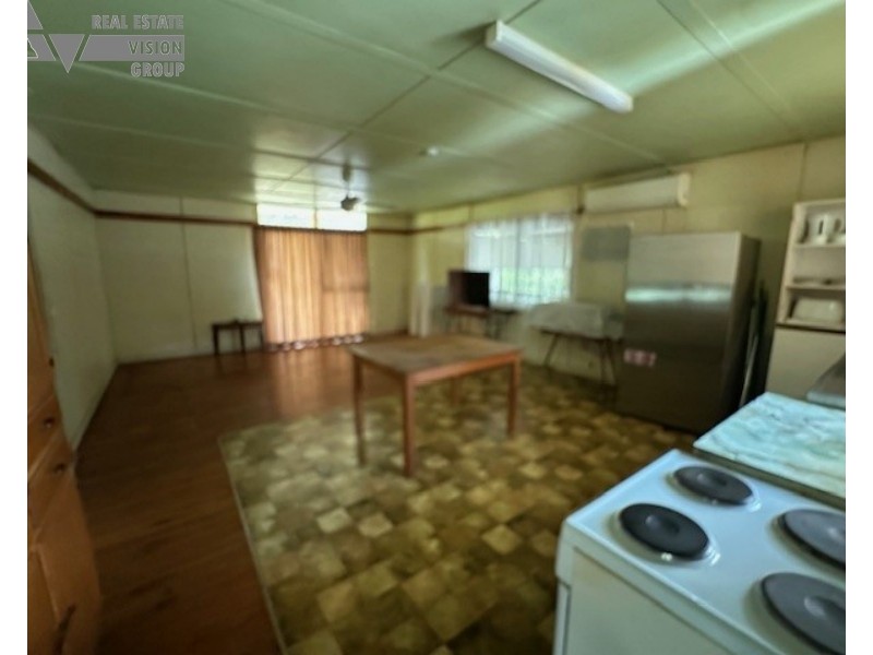 26 Willoughby Street, Willows QLD 4702