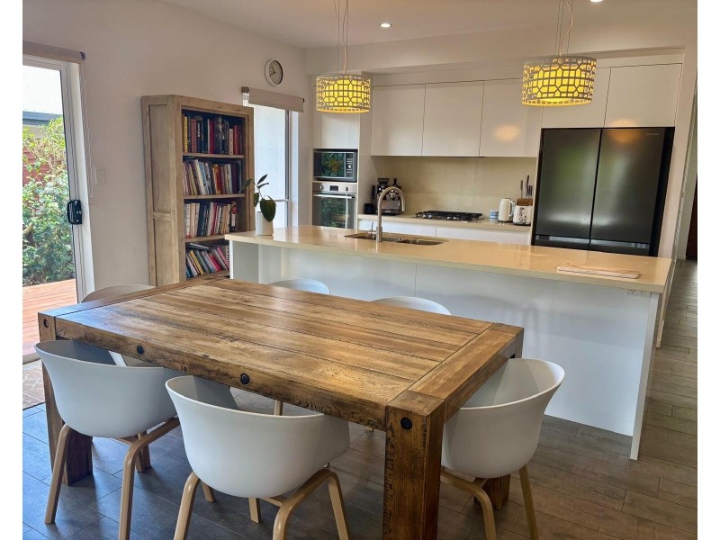 4 Springfield Circuit, Cannonvale QLD 4802