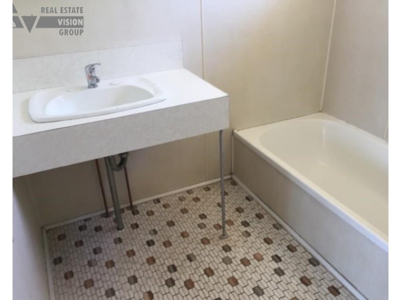 19 Fig Street, Blackwater QLD 4717