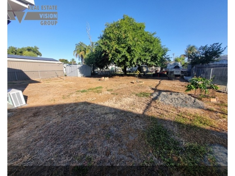 13 Eucalyptus St, Blackwater QLD 4717