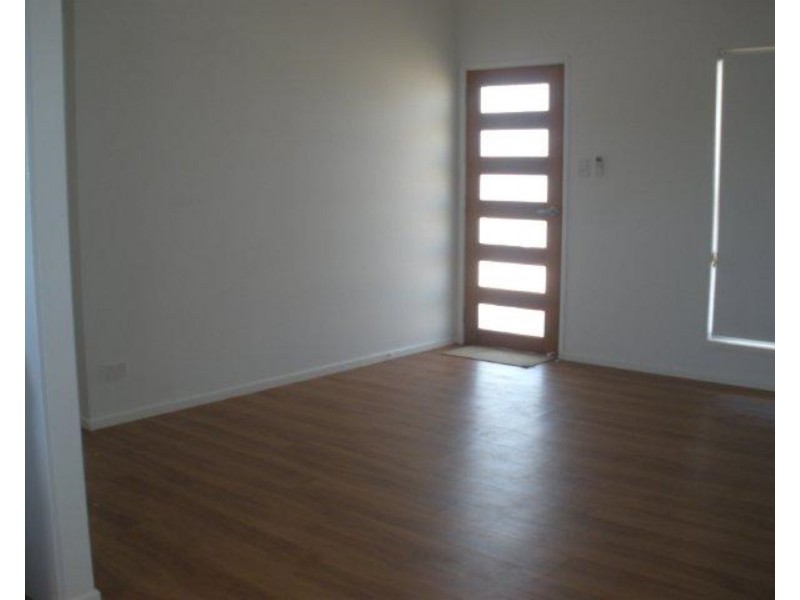 3/22-26 Summer Red Court, Blackwater QLD 4717