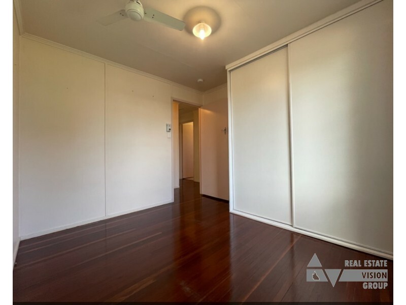 9 Bean Street, Blackwater QLD 4717