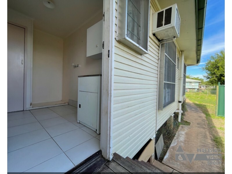 9 Bean Street, Blackwater QLD 4717