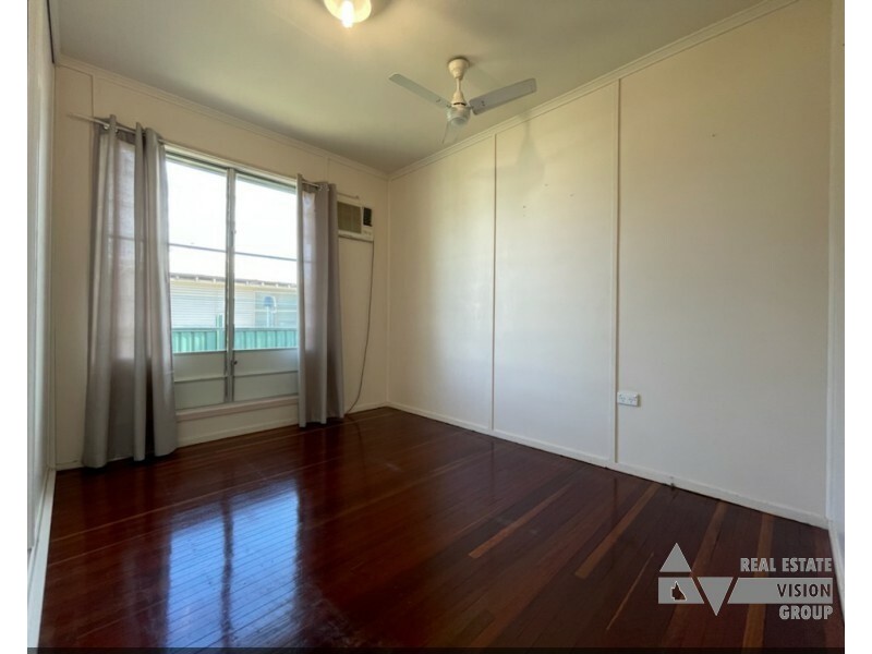 9 Bean Street, Blackwater QLD 4717