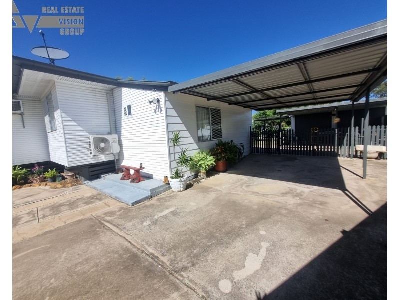 1 Palm Street, Blackwater QLD 4717