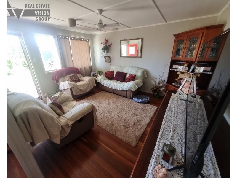 1 Palm Street, Blackwater QLD 4717