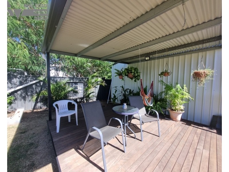 1 Palm Street, Blackwater QLD 4717