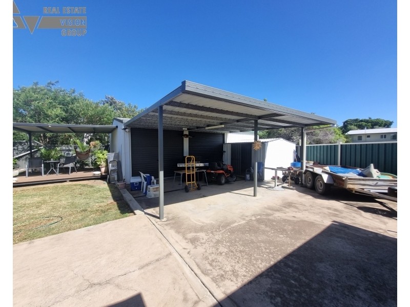 1 Palm Street, Blackwater QLD 4717
