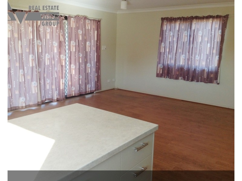 4 North St, Bluff QLD 4702