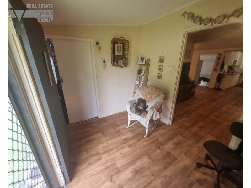 82 Main Street, Bluff QLD 4702