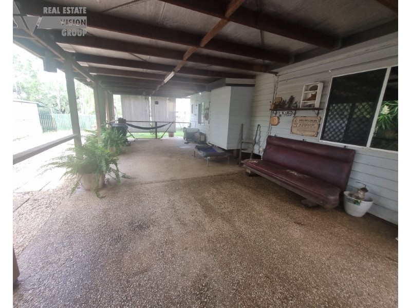 82 Main Street, Bluff QLD 4702