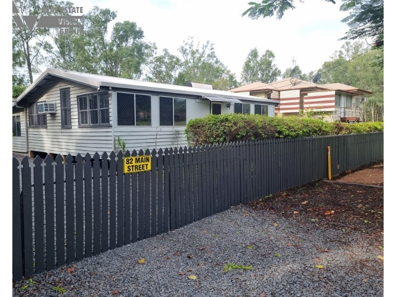82 Main Street, Bluff QLD 4702