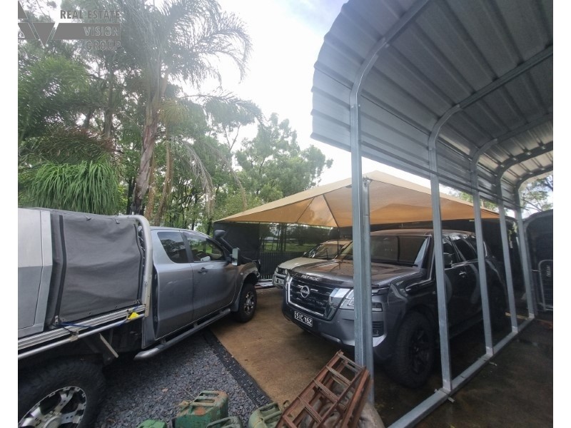 82 Main Street, Bluff QLD 4702