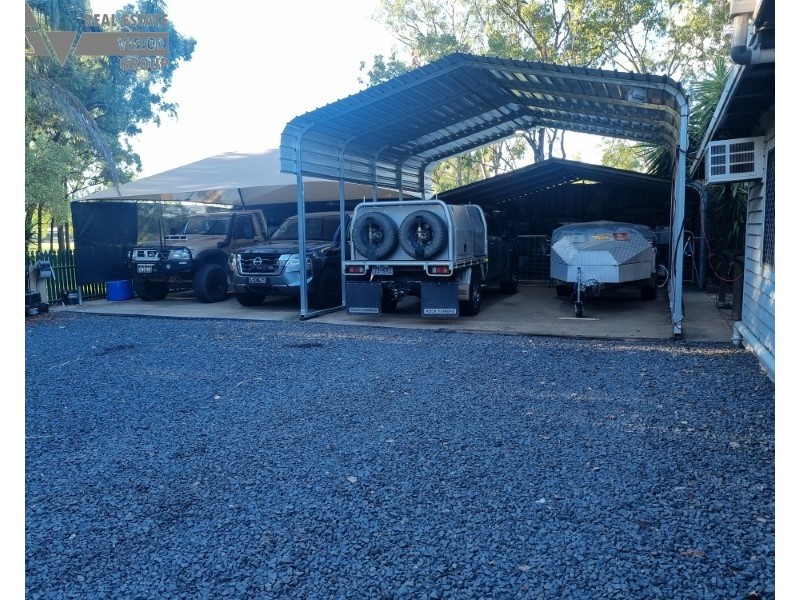 82 Main Street, Bluff QLD 4702