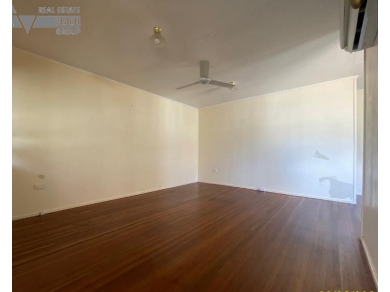 14 Gidyea Street, Blackwater QLD 4717