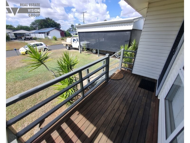 6 Long Street, Blackwater QLD 4717