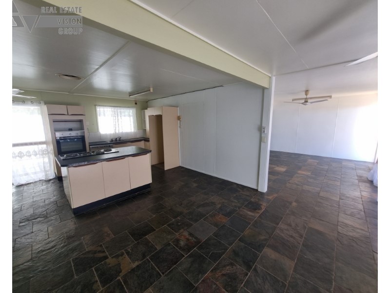 13 Littlefield Street, Blackwater QLD 4717