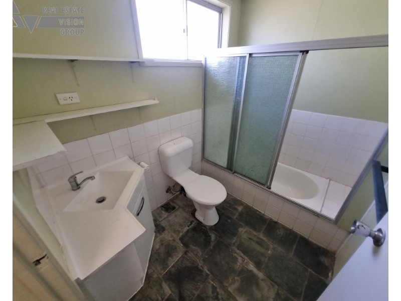 13 Littlefield Street, Blackwater QLD 4717