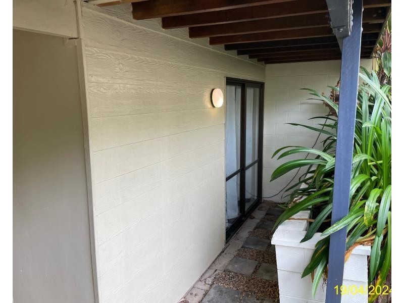 Unit 1/4 Border Drive, Cannonvale QLD 4802