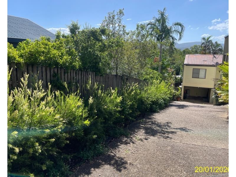 Unit 1/4 Border Drive, Cannonvale QLD 4802