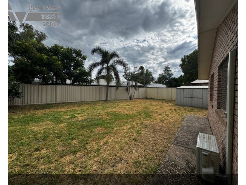 18 Colleen Avenue St, Emerald QLD 4720