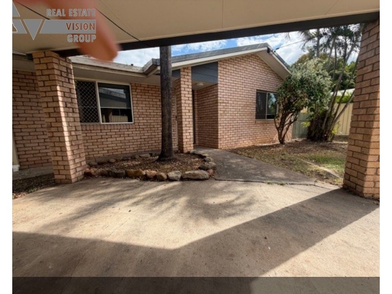 18 Colleen Avenue St, Emerald QLD 4720