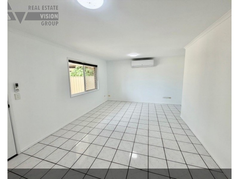 18 Colleen Avenue St, Emerald QLD 4720