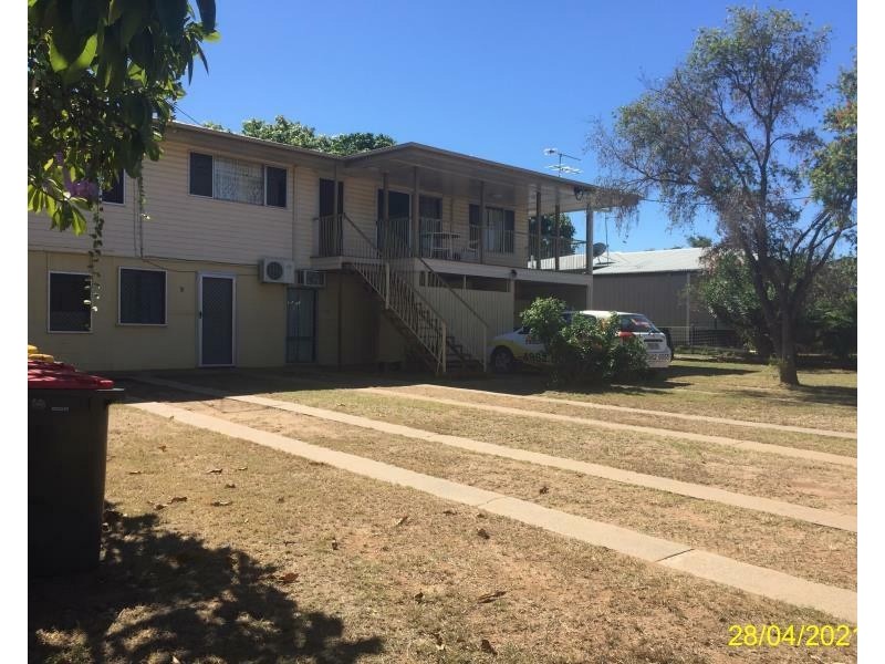 Unit 2/22 Wey St, Blackwater QLD 4717