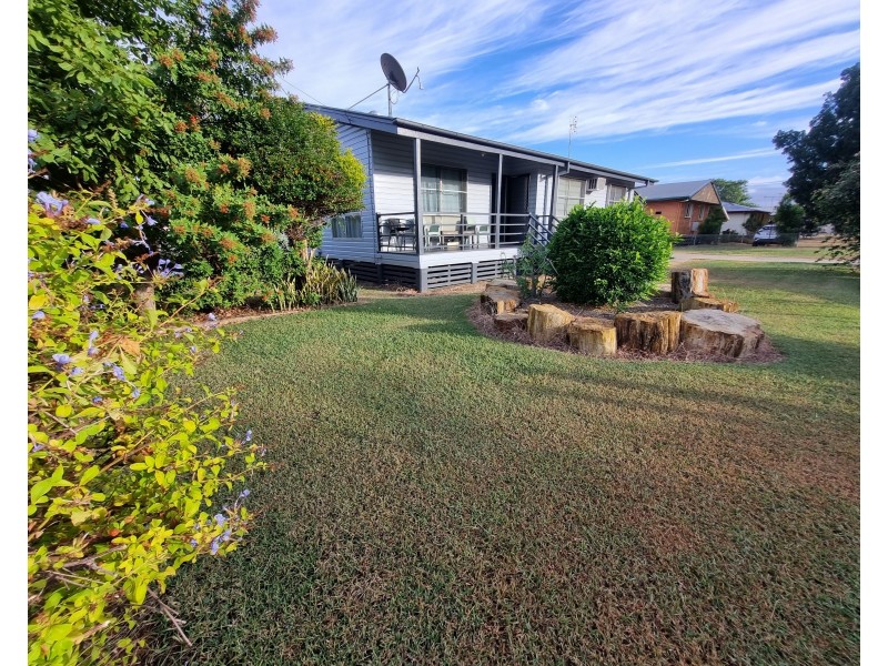 38 Wey St, Blackwater QLD 4717