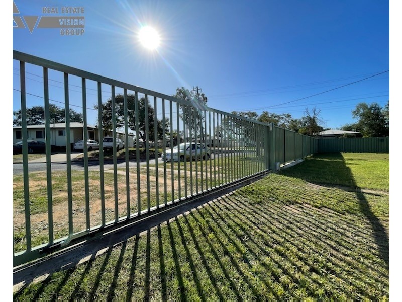 55 Wattle Street, Blackwater QLD 4717