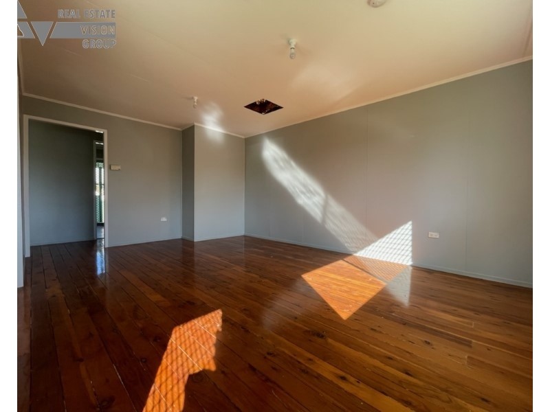 55 Wattle Street, Blackwater QLD 4717
