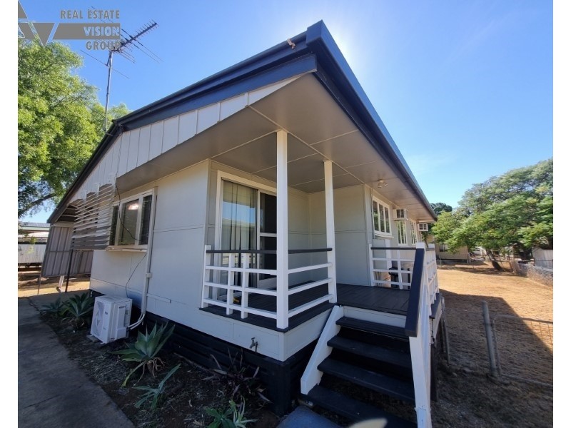 12 Arnold St, Blackwater QLD 4717