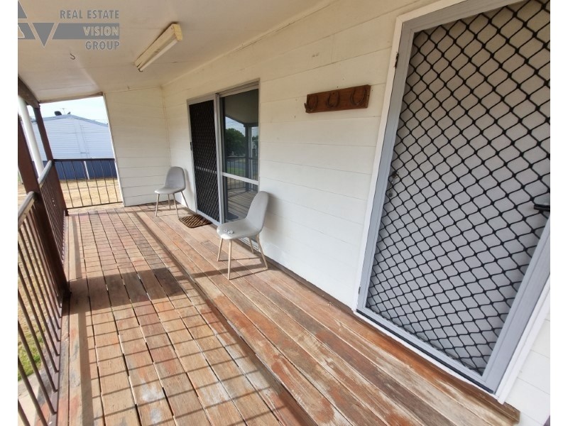 13 Bredhauer Street, Blackwater QLD 4717