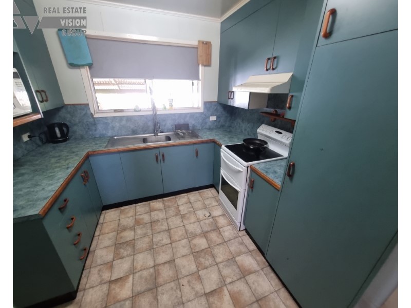 28 Bottletree Avenue, Blackwater QLD 4717