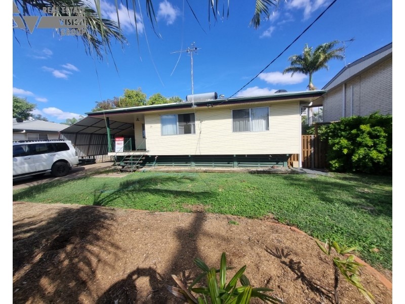 28 Bottletree Avenue, Blackwater QLD 4717