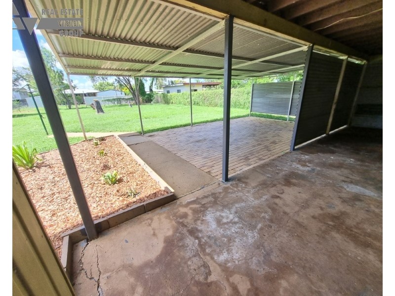 42 Rufus St, Blackwater QLD 4717