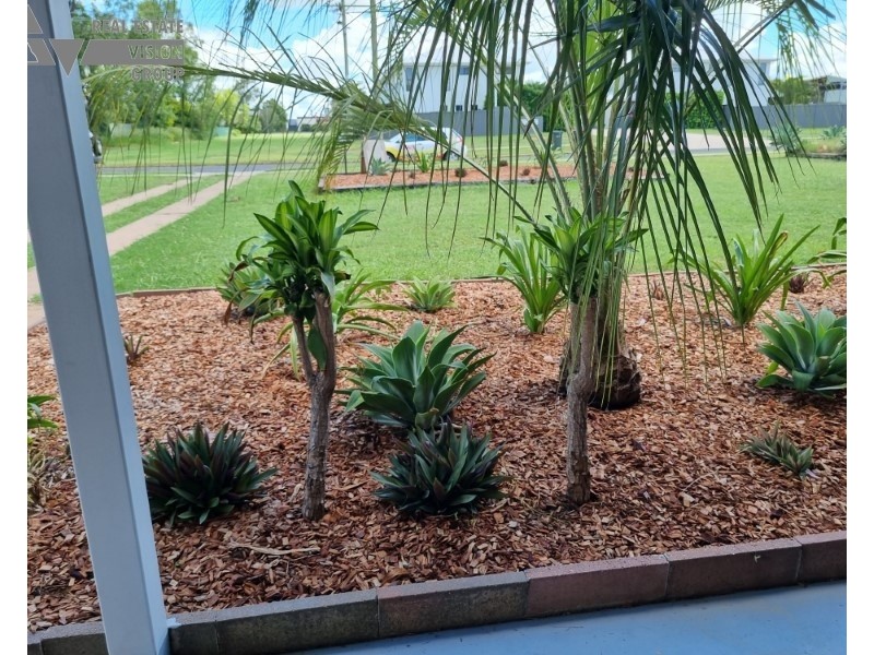 42 Rufus St, Blackwater QLD 4717